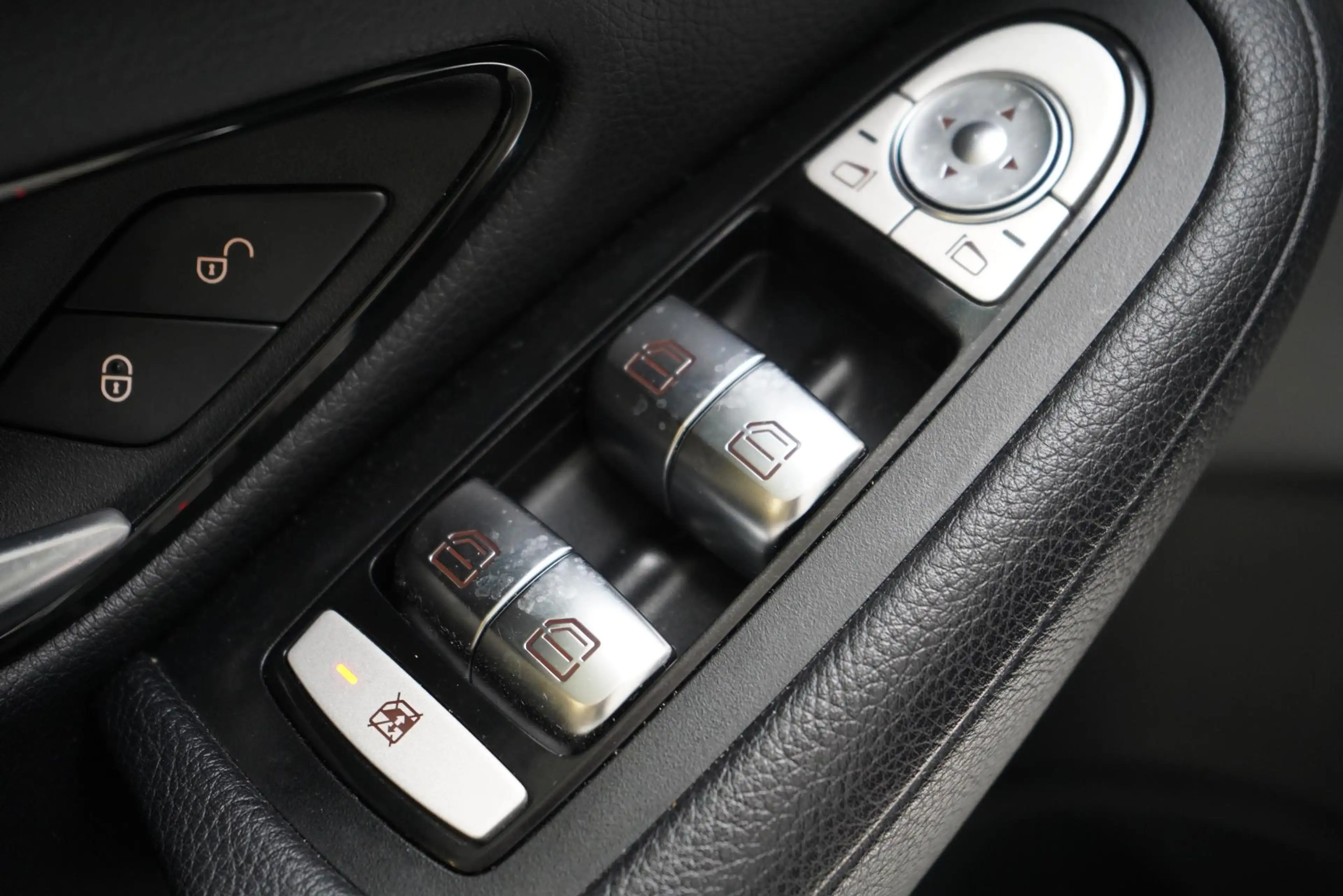 Mercedes-Benz C 250 Premium Plus | Panoramadak | Navigatie | Stoelverw — photo 11