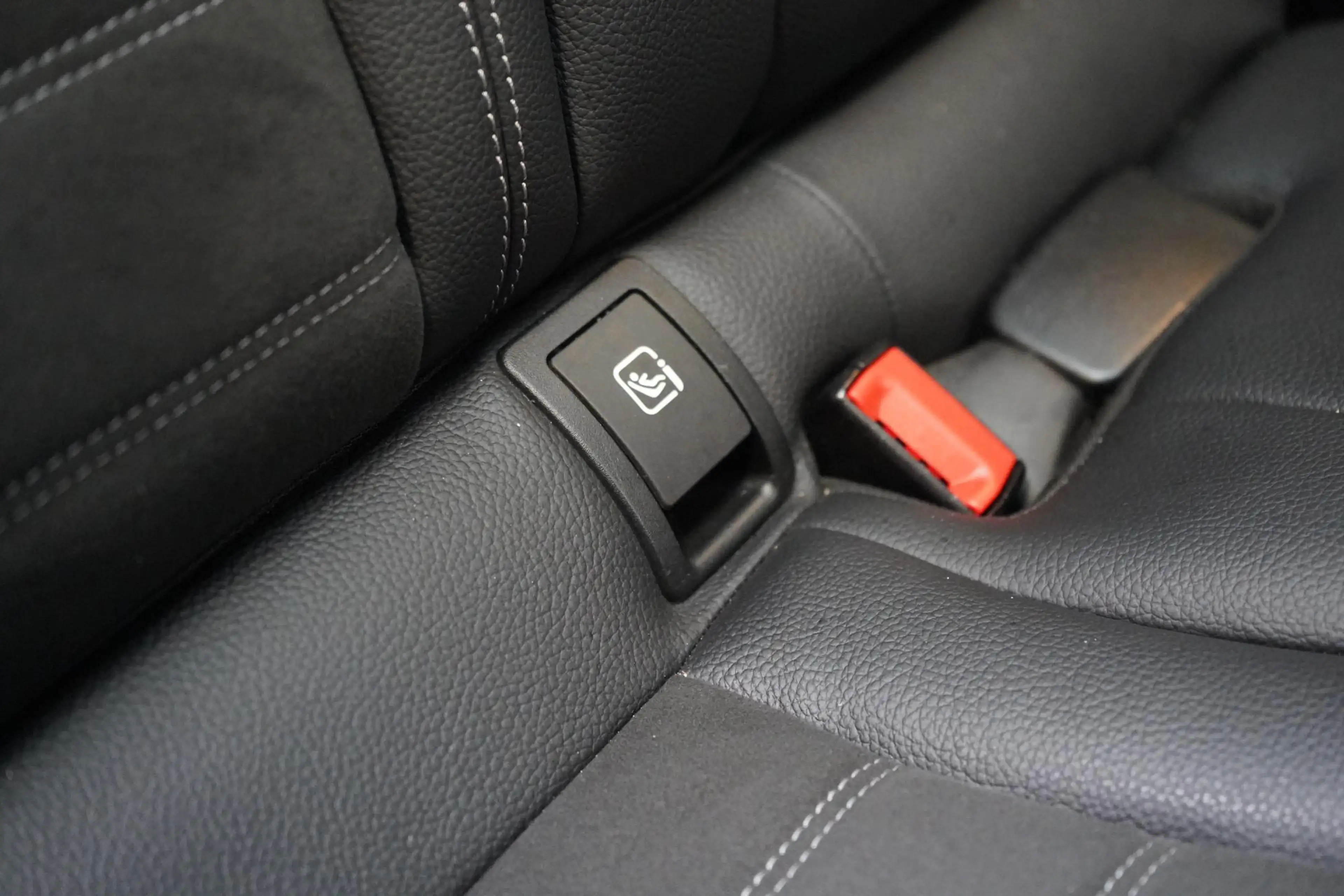 Mercedes-Benz C 250 Premium Plus | Panoramadak | Navigatie | Stoelverw — photo 24