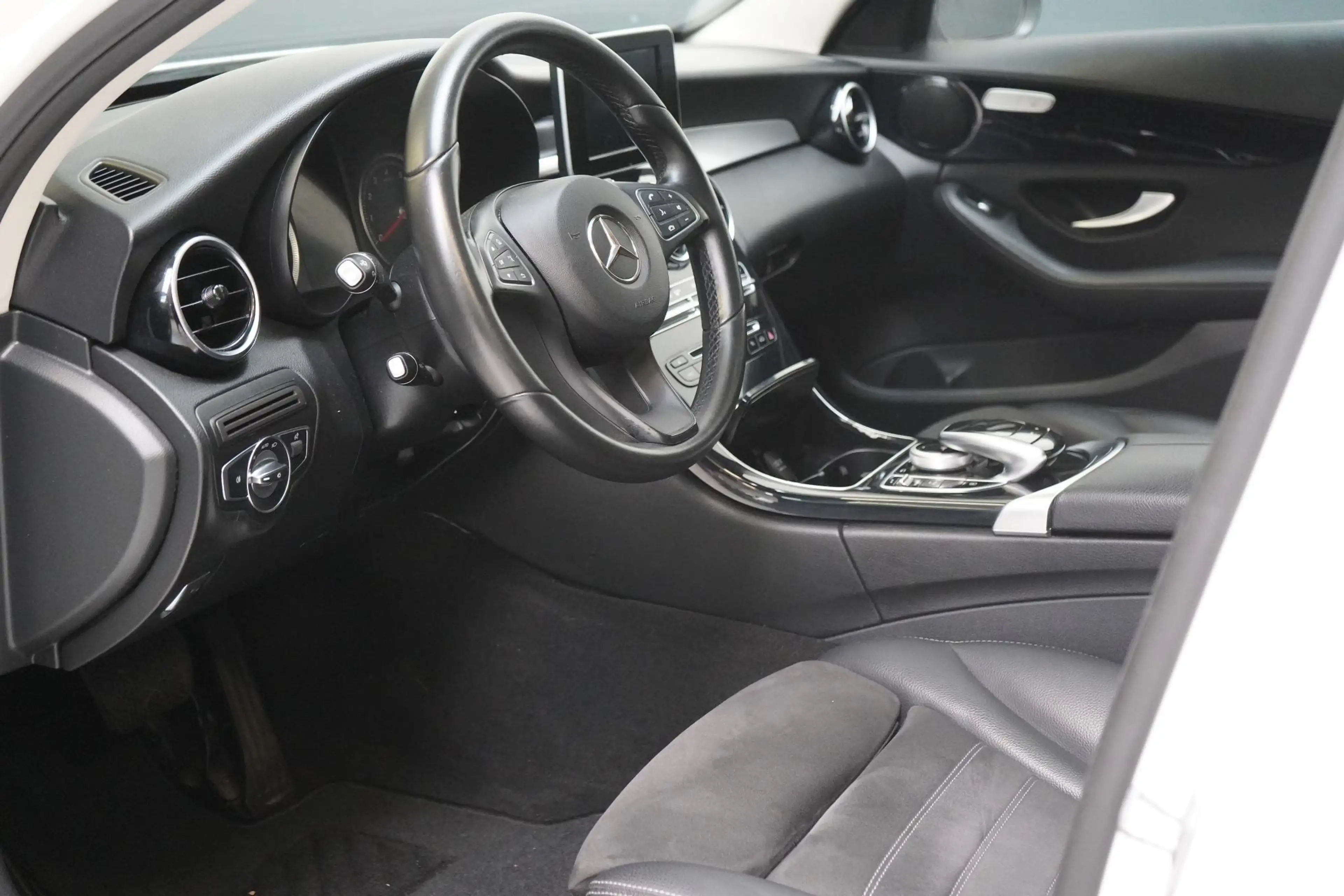 Mercedes-Benz C 250 Premium Plus | Panoramadak | Navigatie | Stoelverw — photo 22