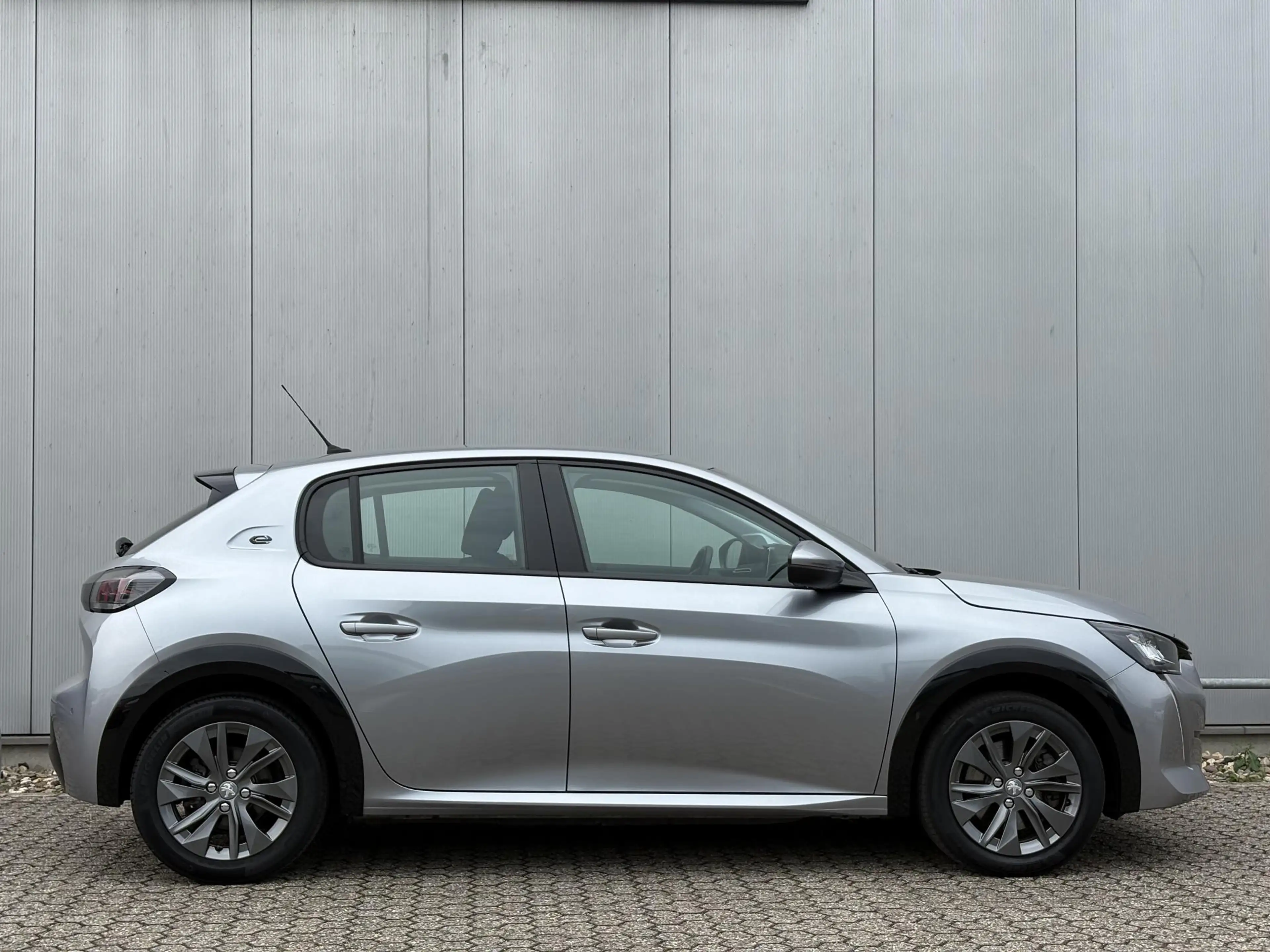 Peugeot e-208 EV Blue Lease Active 50 kWh | SOH 92% | Carplay | — photo 5