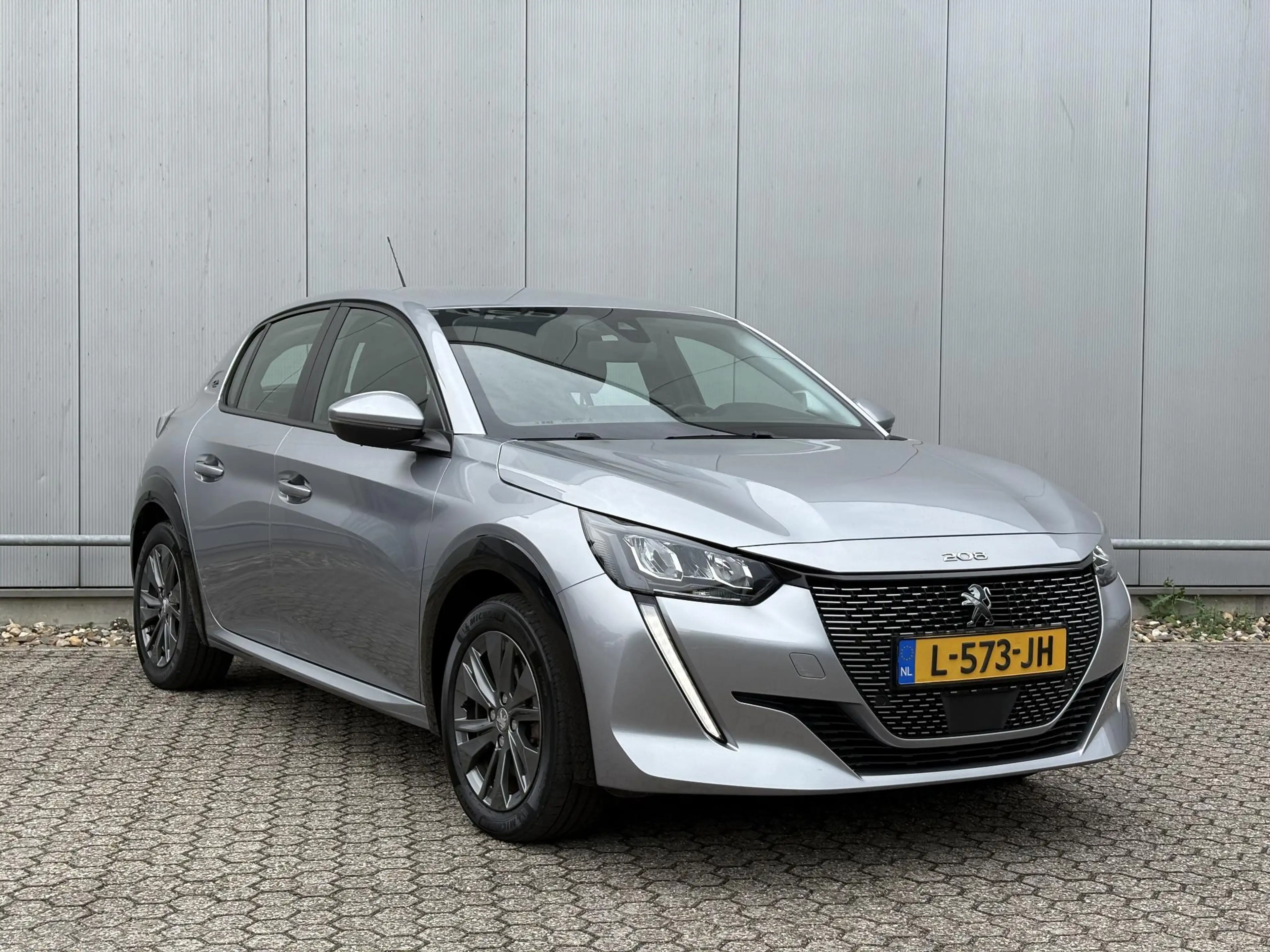Peugeot e-208 EV Blue Lease Active 50 kWh | SOH 92% | Carplay | — photo 4