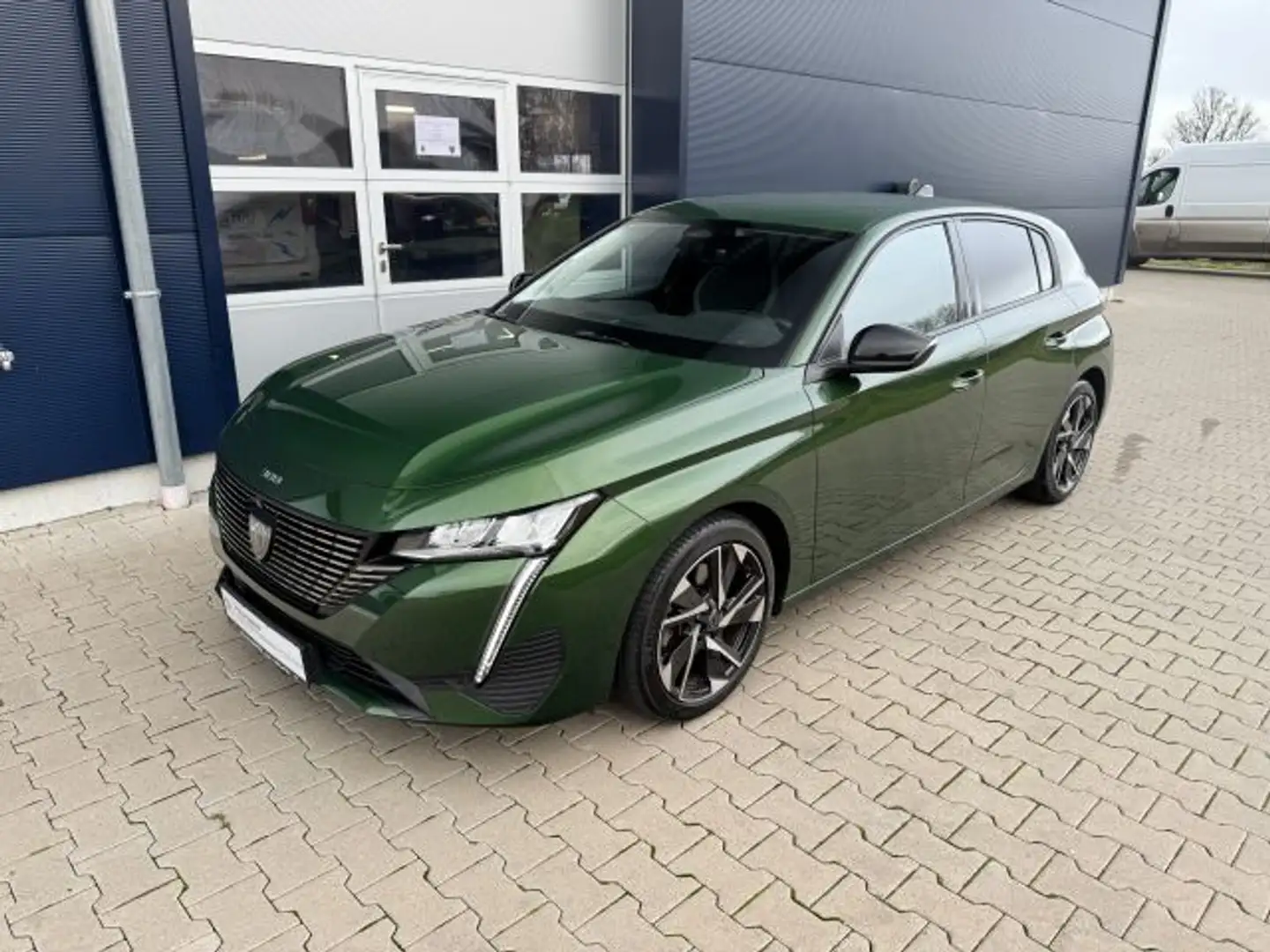 Peugeot 308 BlueHDi 130 EAT8 Allure Pack Grün - 1