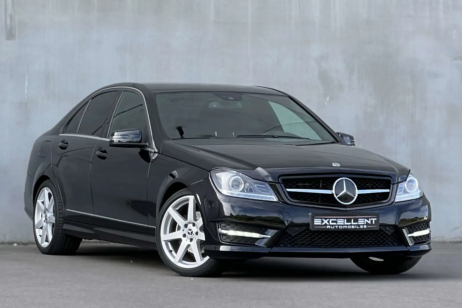 Mercedes-Benz C 250 CGI/PACK AMG/BOITE AUTO/CAR PLAY/BLUETOOTH/FULL Noir - 2