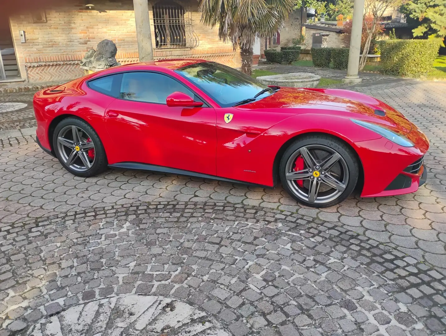 Ferrari F12 Berlinetta 6.3 dct - 1