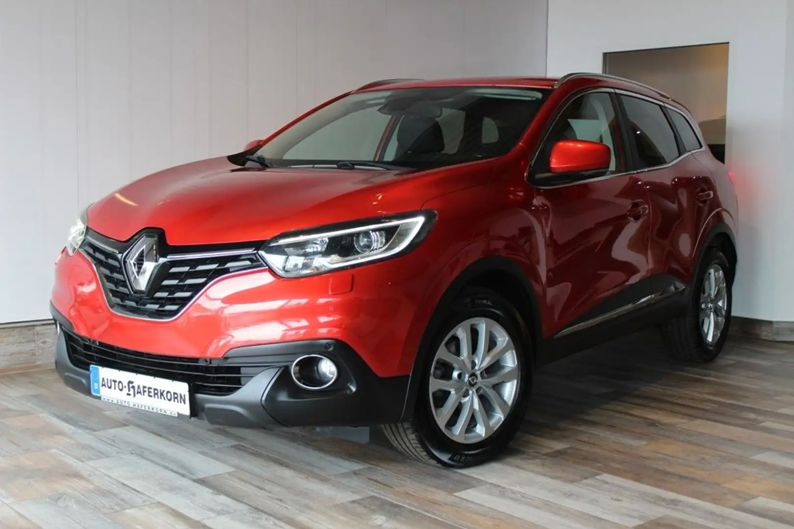 Renault Kadjar Business Edition TCE 1.2 EDC *SZHZG*NAV* Rojo - 2