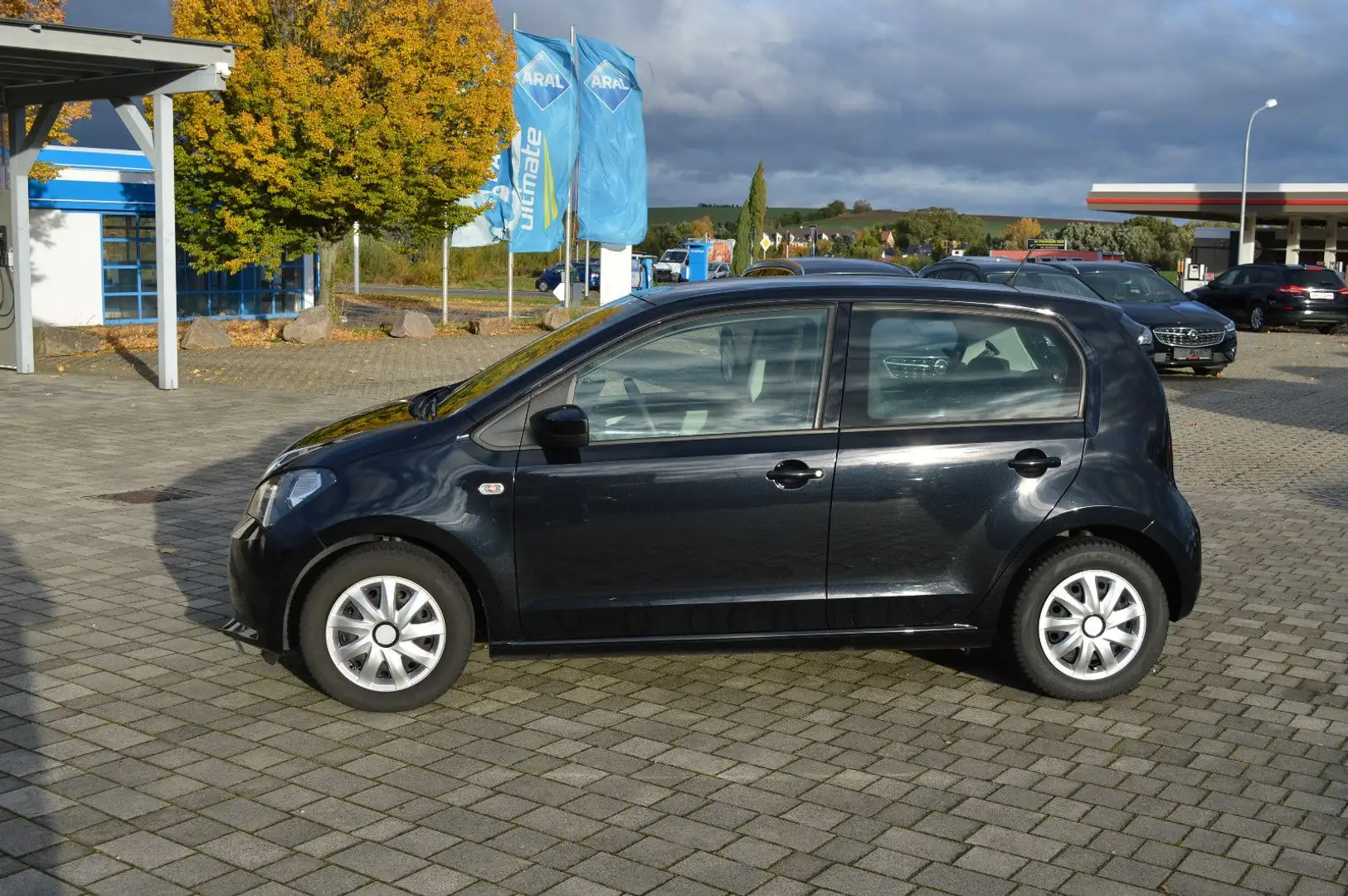 SEAT Mii 1.0 Style+Klima+Sitzheiz. Schwarz - 2