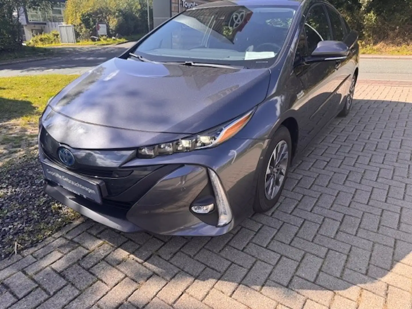 Toyota Prius Plug-in Hybrid Comfort - 2