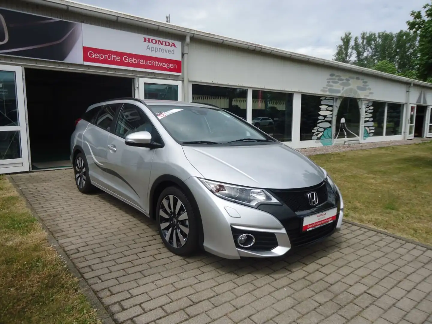 Honda Civic Tourer 1.8 i-VTEC Elegance*AHK*wenig Kilometer... Argent - 2