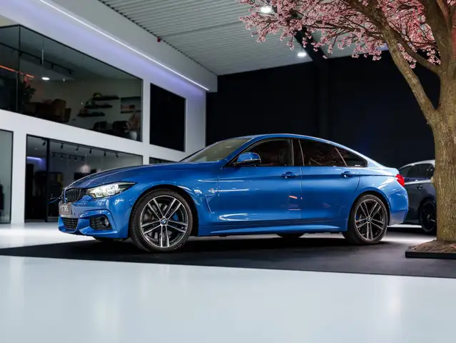 BMW 4 Series view 3
