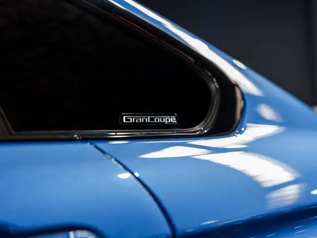 BMW 4 Series view 9