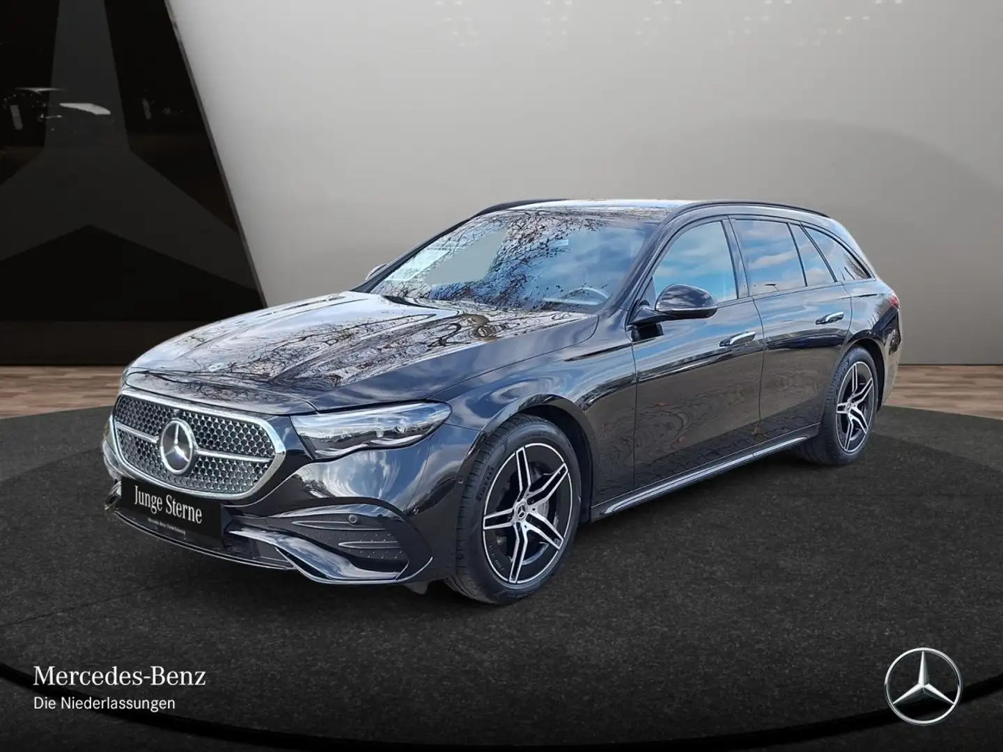 Mercedes-Benz E 220 d T 4M AMG Fahrass 360° Burmester Distr. AHK Schwarz - 2