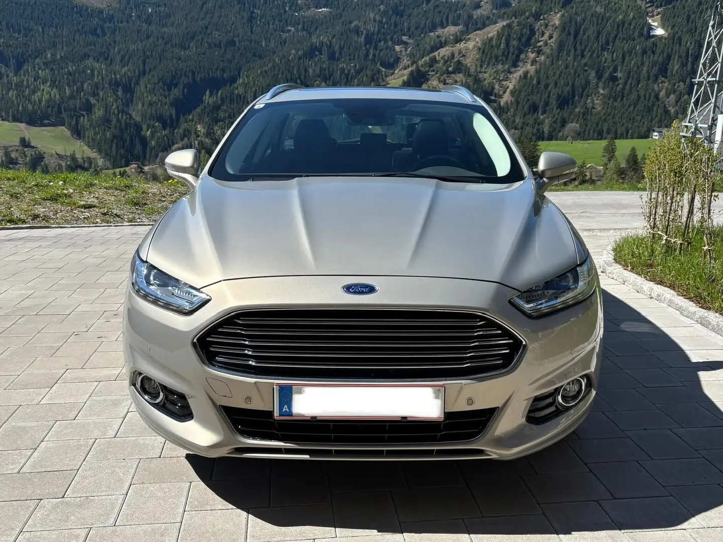Ford Mondeo Mondeo Traveller Titanium 2,0 TDCi AWD Start/Stop Gold - 1