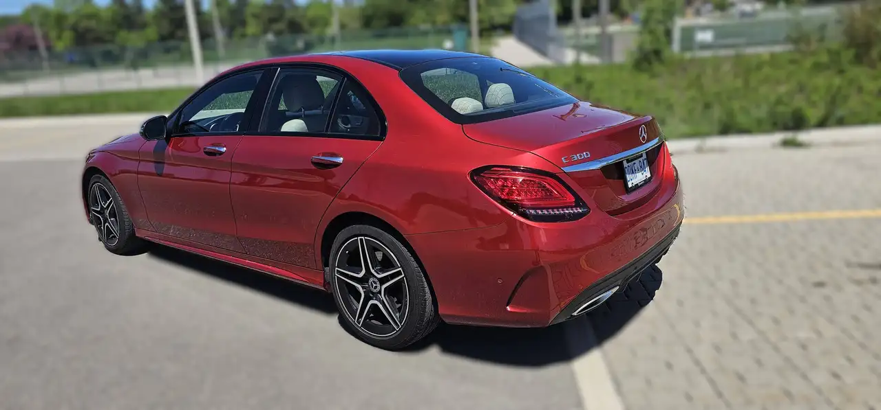 Mercedes-Benz C-Class снимка Mercedes-Benz C-Class