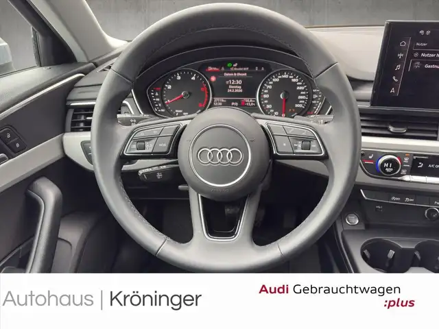 Audi A4 Avant view 11