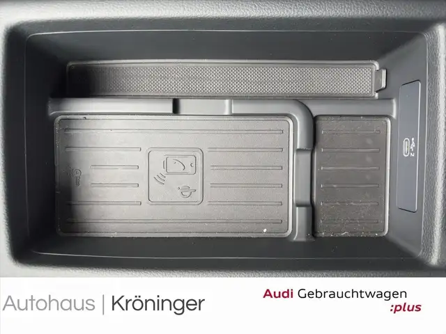 Audi A4 Avant view 15