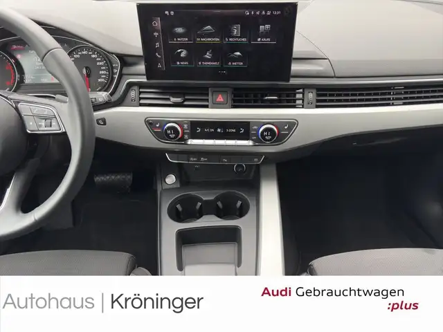 Audi A4 Avant view 13