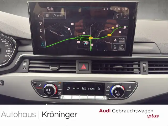 Audi A4 Avant view 14