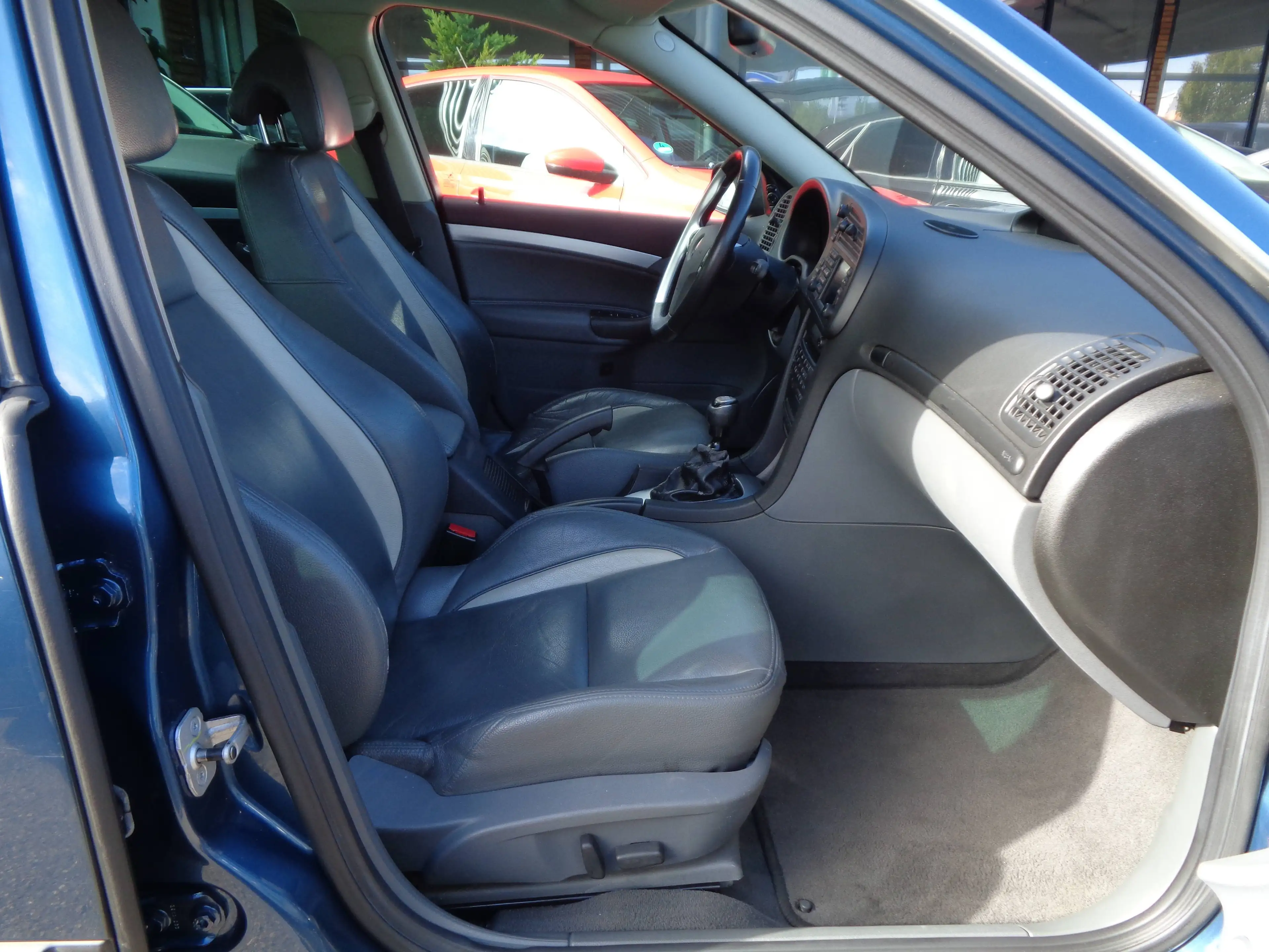 Saab 9-3 2.8 T Aero°Vollleder°Xenon°Navi°Memory°Klimaautomatik°Sitzheizung°Tempomat°Pdc° — photo 15