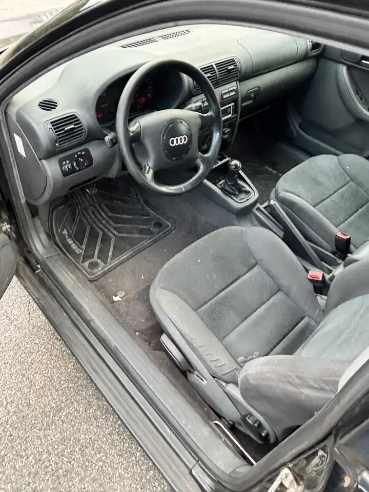 Audi A3 1.6 TÜV28 elekt.FH elekt.SD WR Alu Ausstellfenster, foto 7