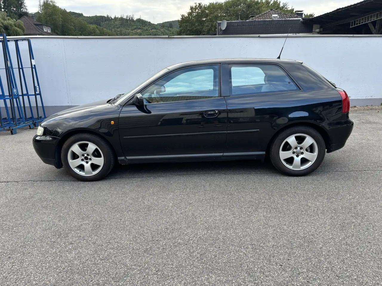 Audi A3 1.6 TÜV28 elekt.FH elekt.SD WR Alu Ausstellfenster, foto 1