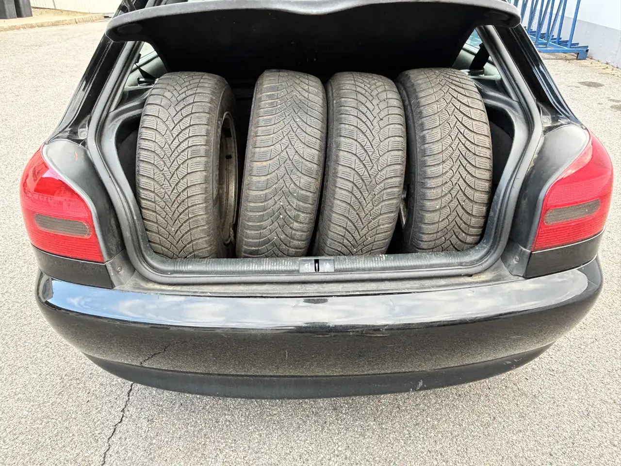 Audi A3 1.6 TÜV28 elekt.FH elekt.SD WR Alu Ausstellfenster, foto 9