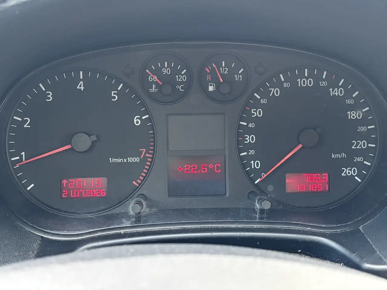 Audi A3 1.6 TÜV28 elekt.FH elekt.SD WR Alu Ausstellfenster, foto 11