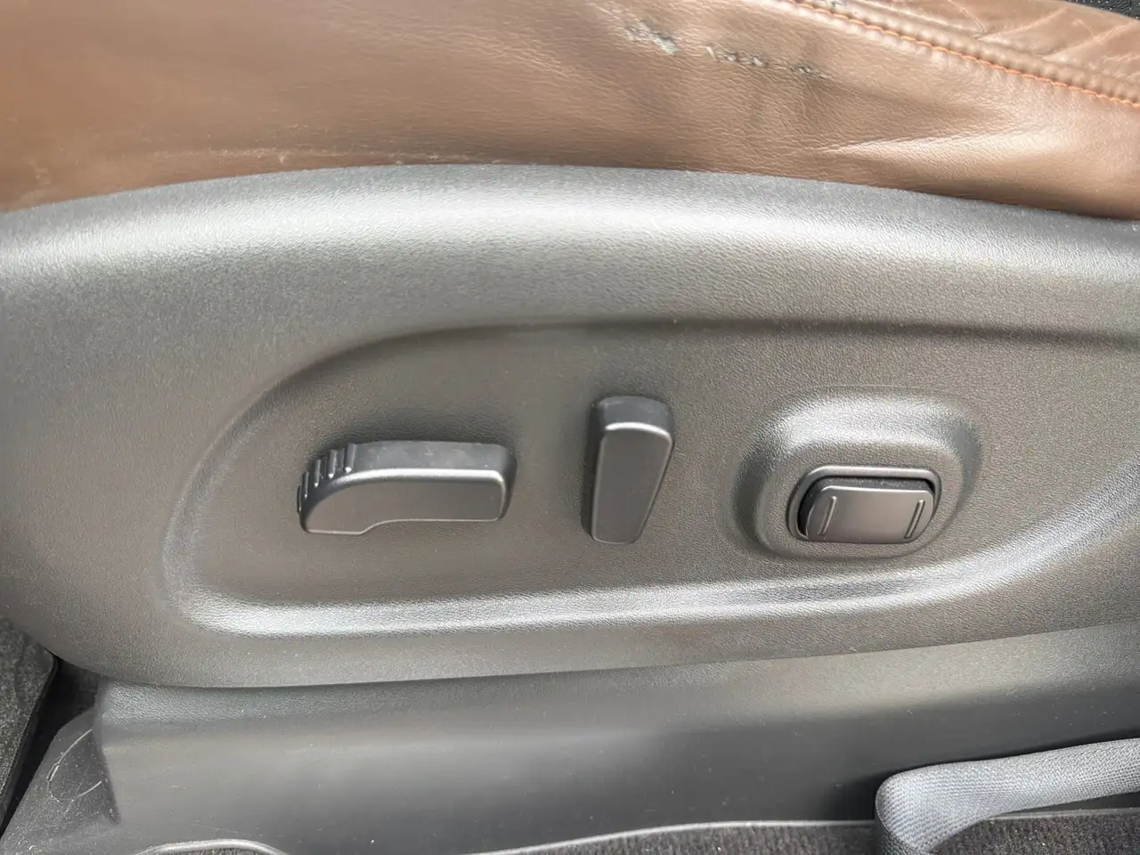 Nissan Titan XD снимка Nissan Titan XD