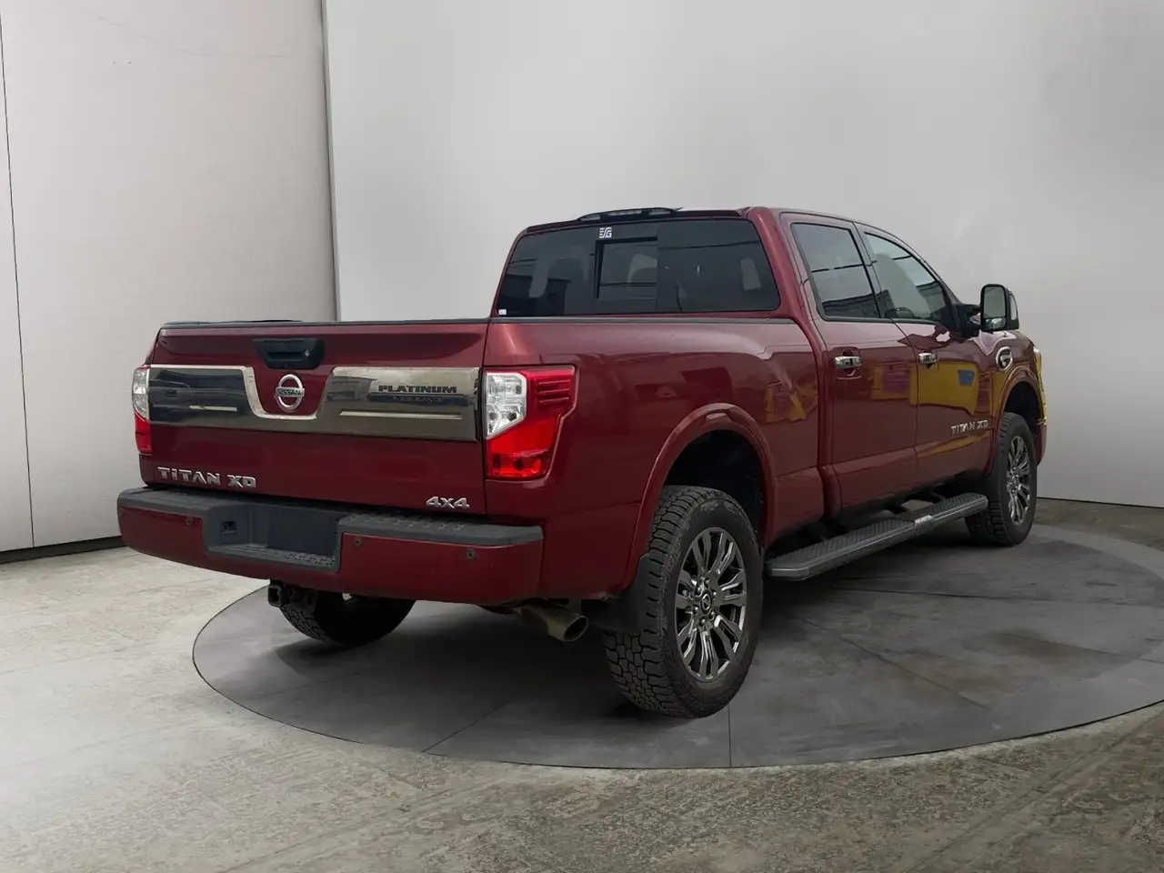 Nissan Titan XD снимка Nissan Titan XD