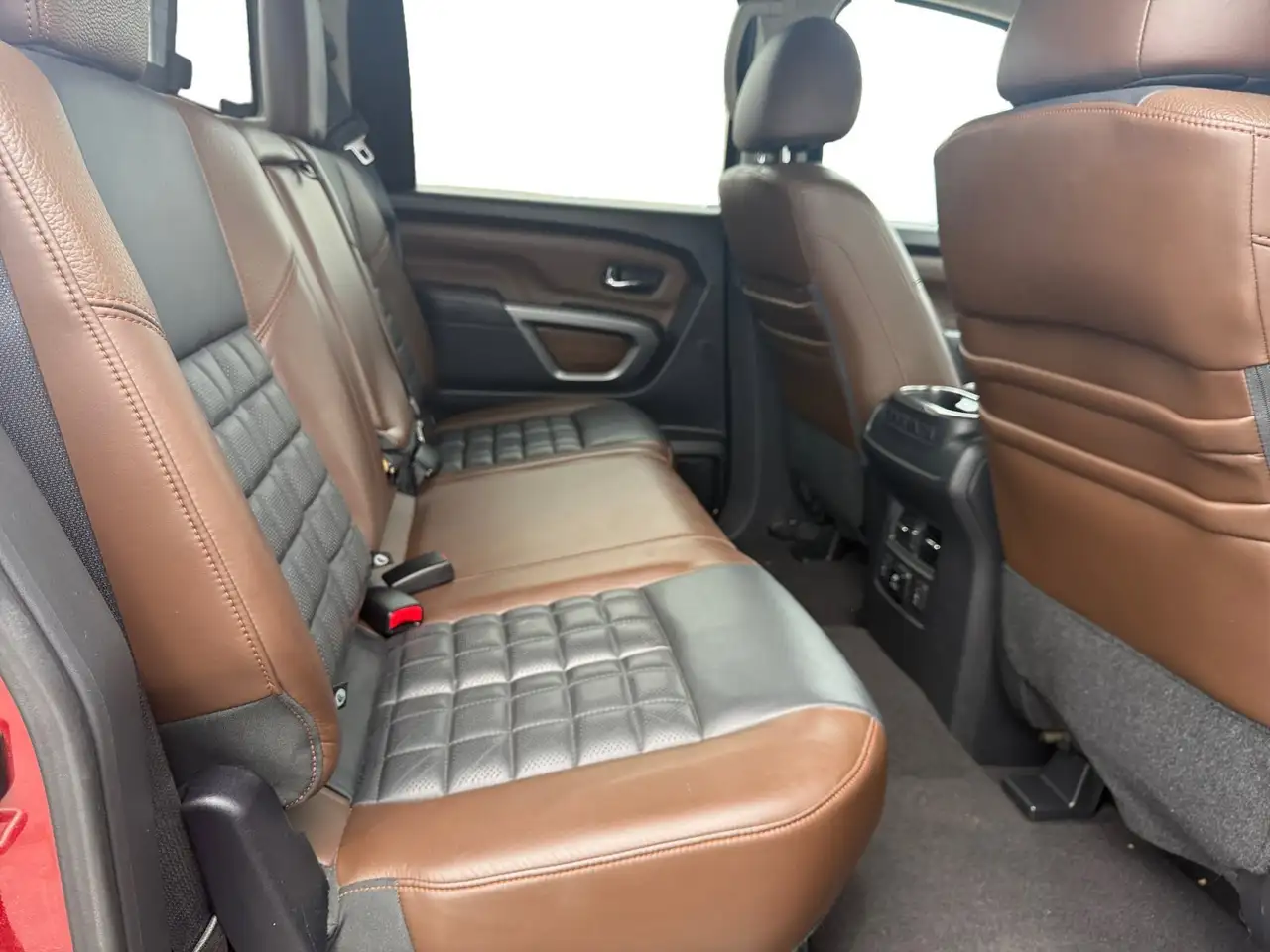 Nissan Titan XD снимка Nissan Titan XD