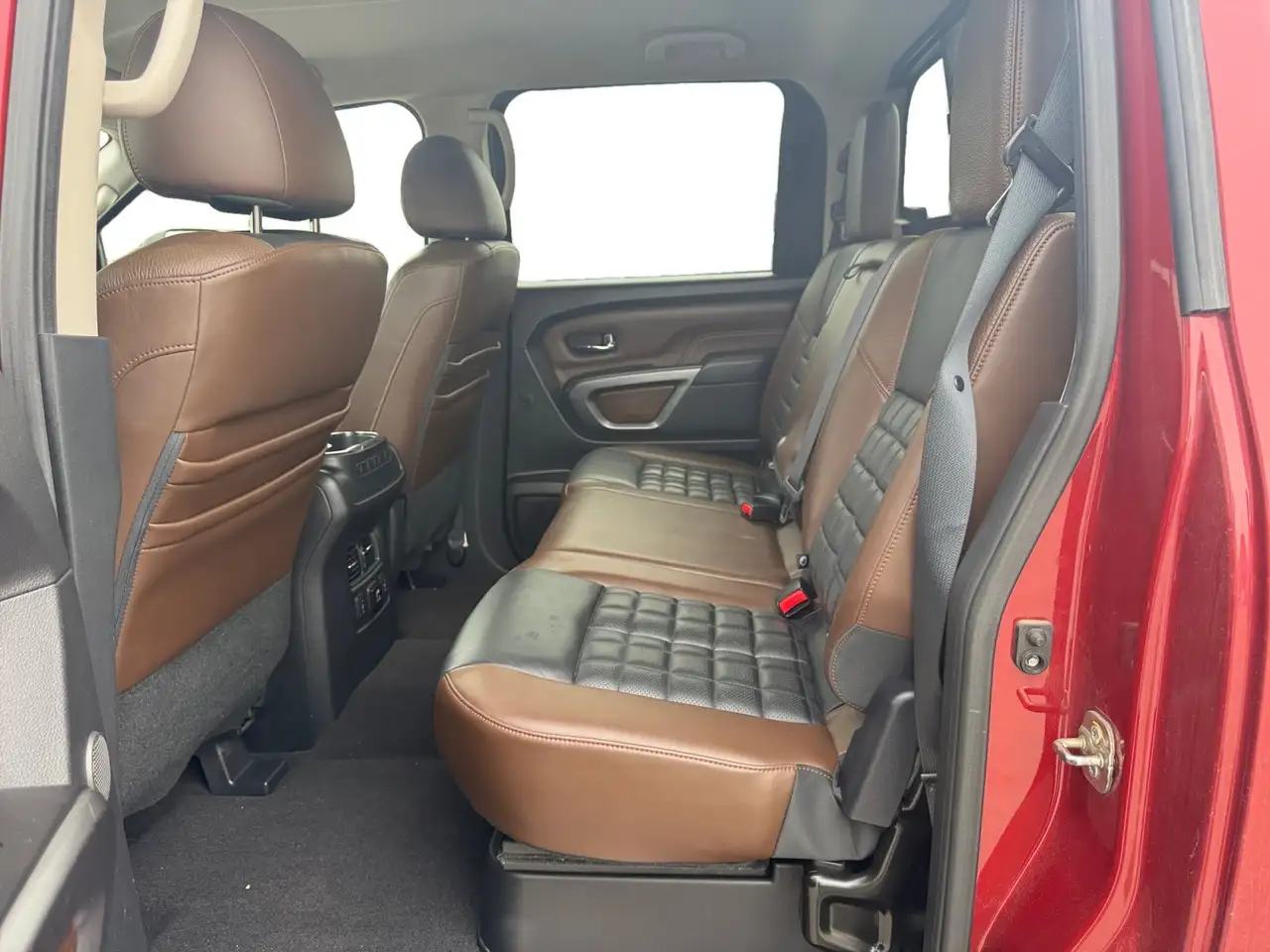 Nissan Titan XD снимка Nissan Titan XD