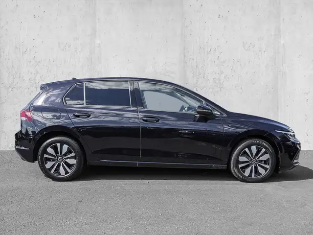 Volkswagen Golf view 5