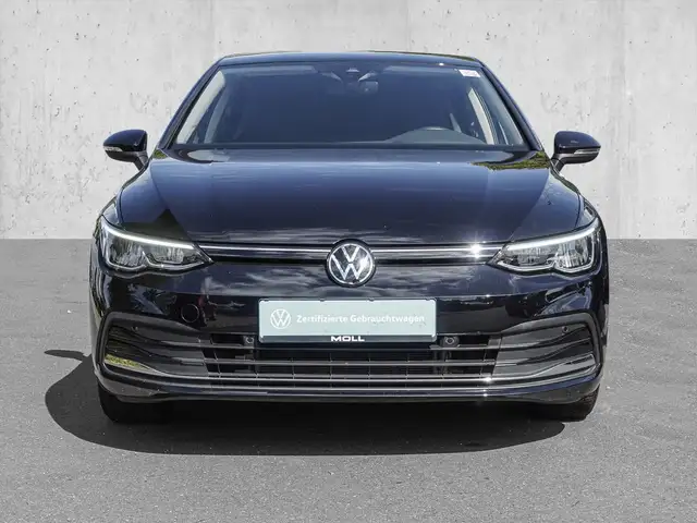 Volkswagen Golf view 3