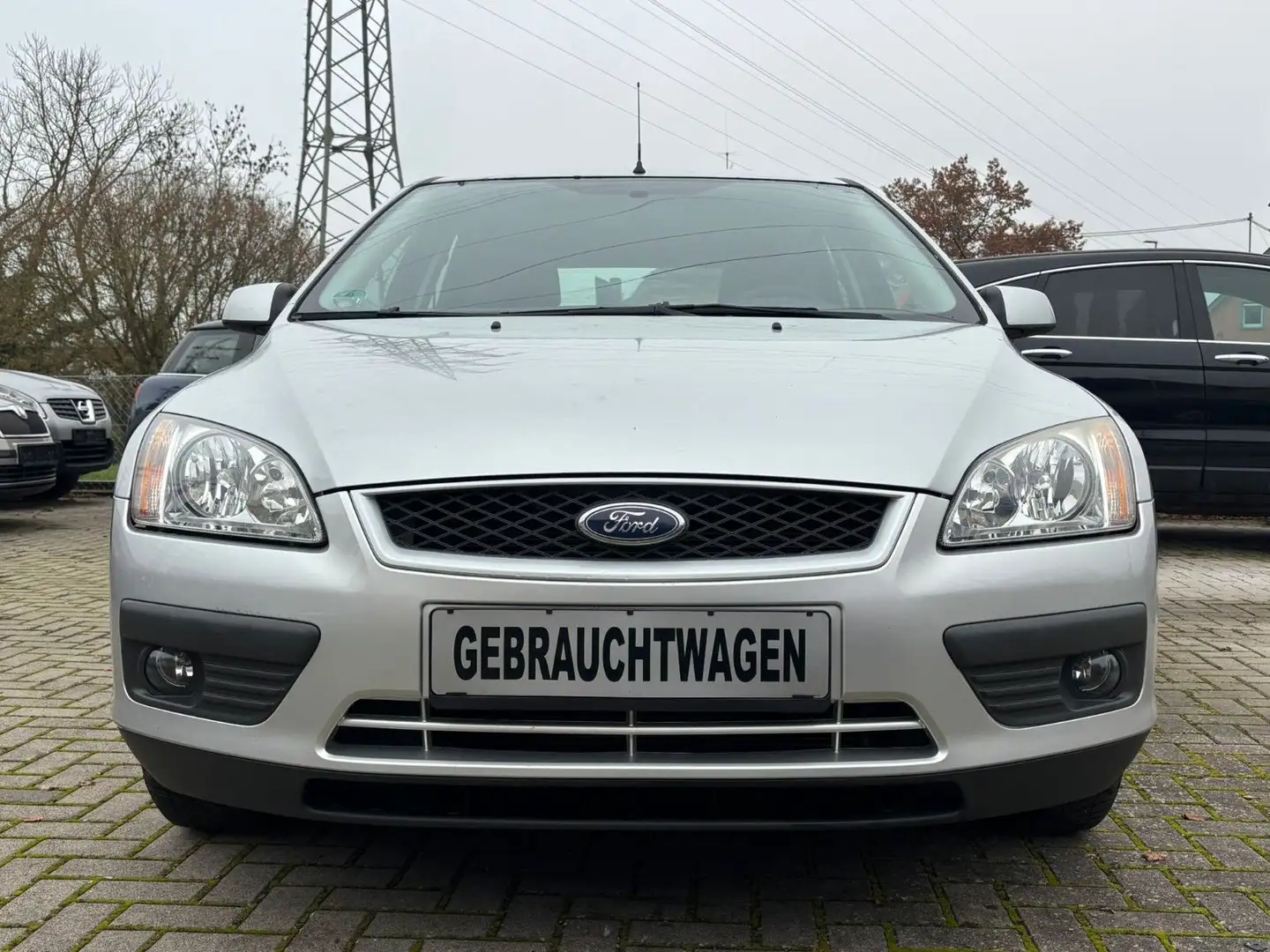 Ford Focus Lim. Fun X TÜV NEU ( 1 Hand ) Silber - 1