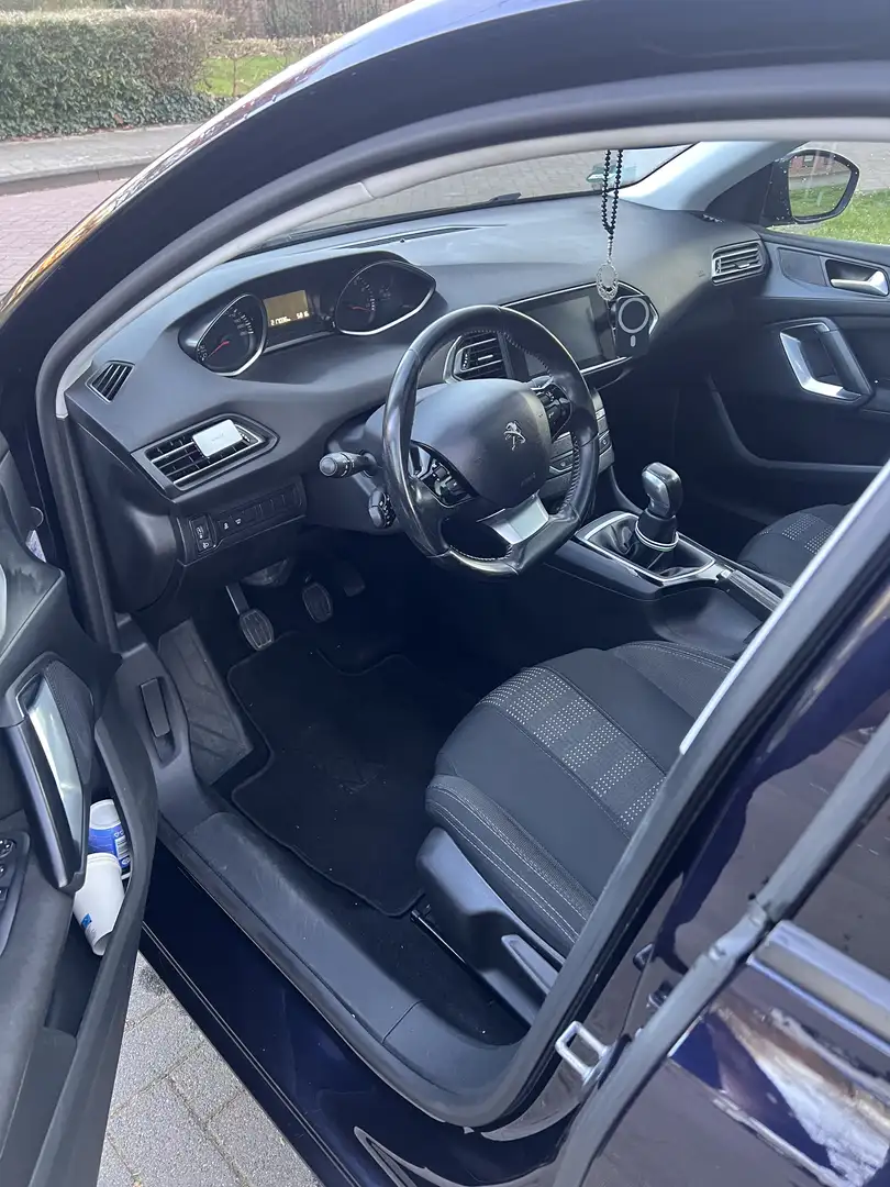 Peugeot 308 1.2 PureT.Blue L. Ex Niebieski - 2