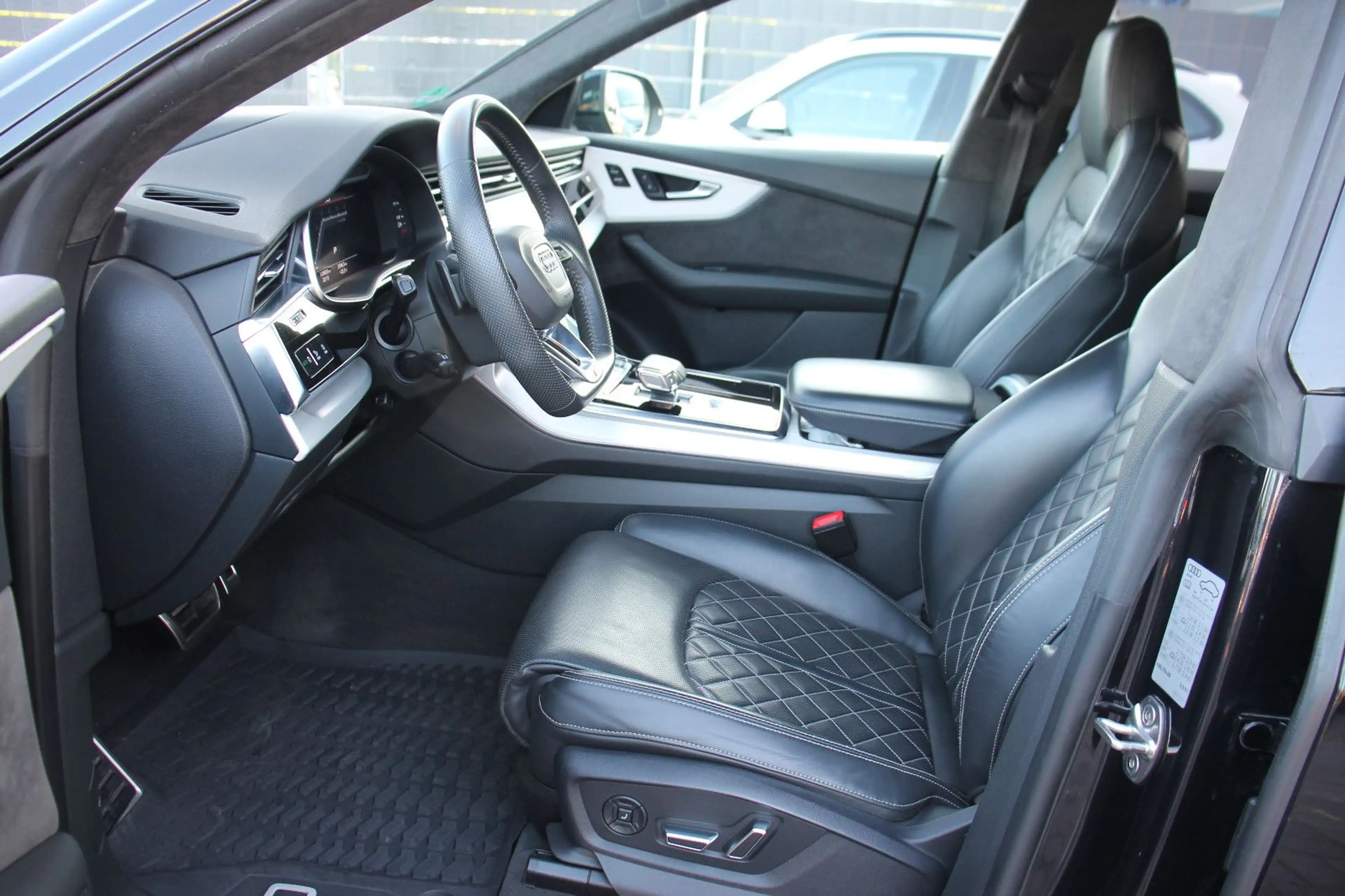 Audi SQ8 1Hand HUD Raute Nachtsicht B&O Allradlenkung — photo 9