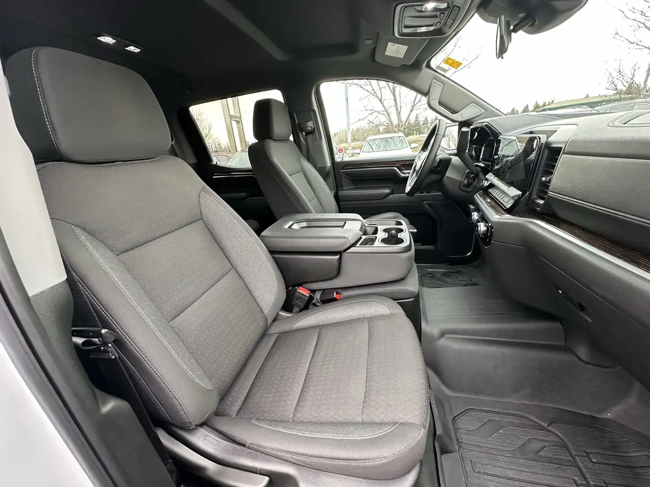 GMC Sierra 1500 снимка GMC Sierra 1500