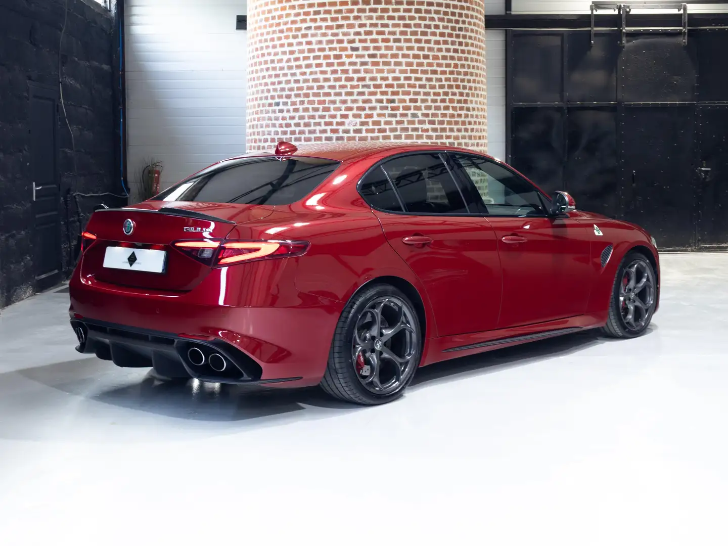 Alfa Romeo Giulia Quadrifoglio Rouge - 2