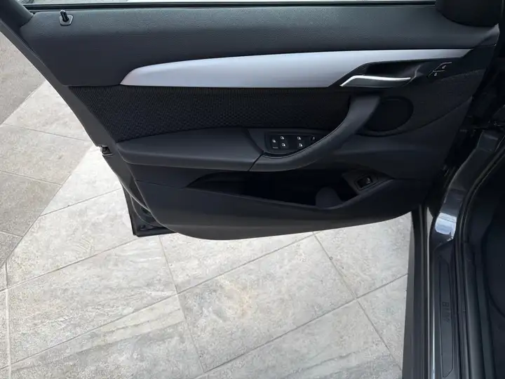 BMW X1 sDrive 16d 116 ch DKG7 Business Design — photo 25