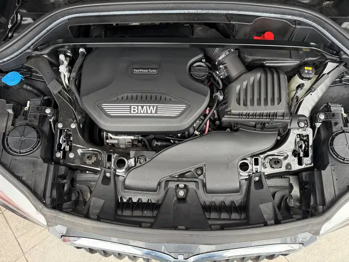 BMW X1 sDrive 16d 116 ch DKG7 Business Design — photo 21