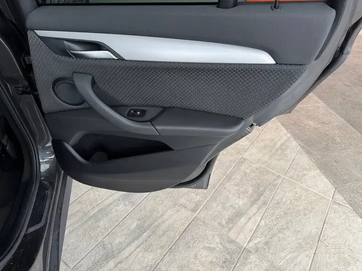 BMW X1 sDrive 16d 116 ch DKG7 Business Design — photo 22