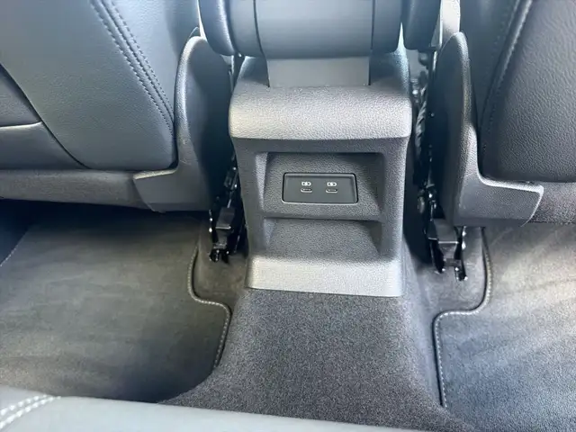 Audi Q2 view 18