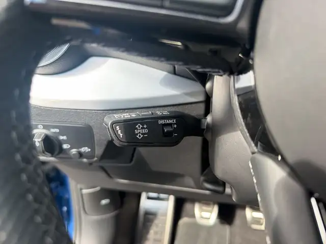 Audi Q2 view 25