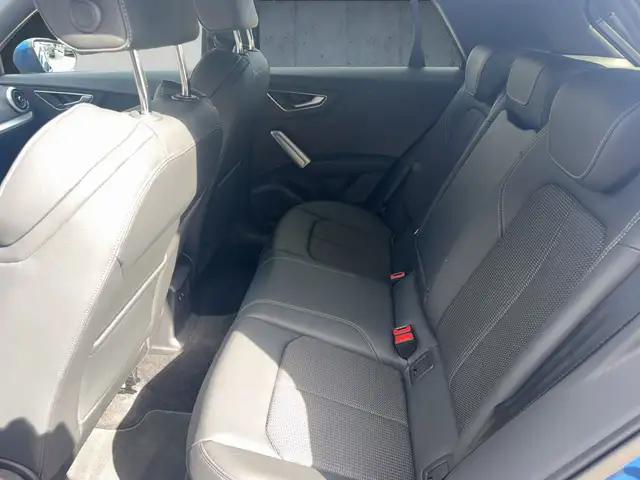 Audi Q2 view 12