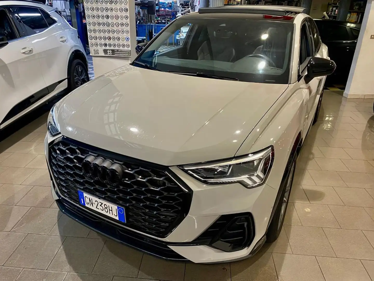 Audi Q3 SPB 40 TDI quattro S tronic S line edition Tetto Gris - 2