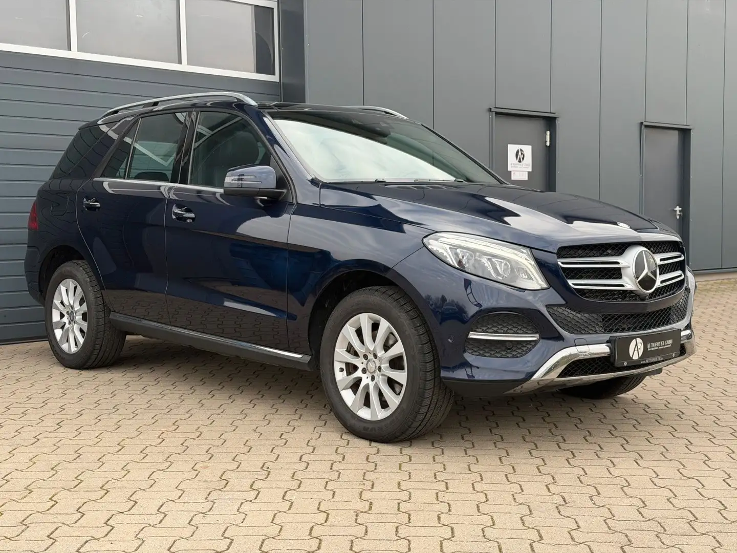 Mercedes-Benz GLE 350 d 4Matic *PANO*DISTRONIC*LED*STHZG*AHK* Blauw - 1