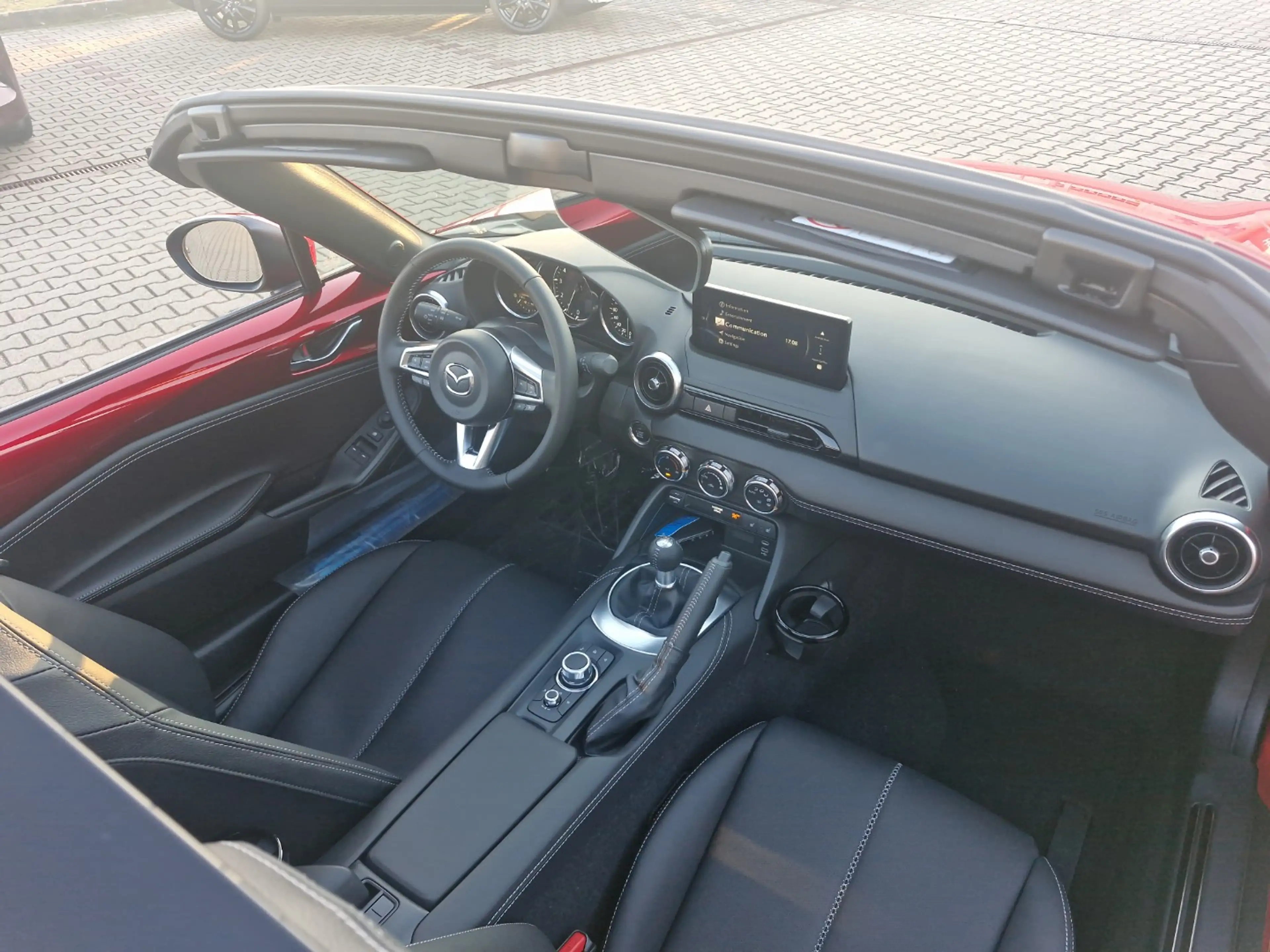Mazda MX-5 1.5L SKYACTIV-G RF Exclusive-Line — photo 8