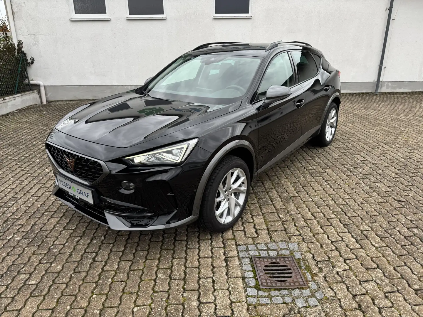 CUPRA Formentor 2.0 TSI DSG eHECK KAM LED SHZ Schwarz - 2
