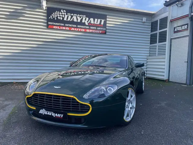 Aston Martin 4.3 384 CV