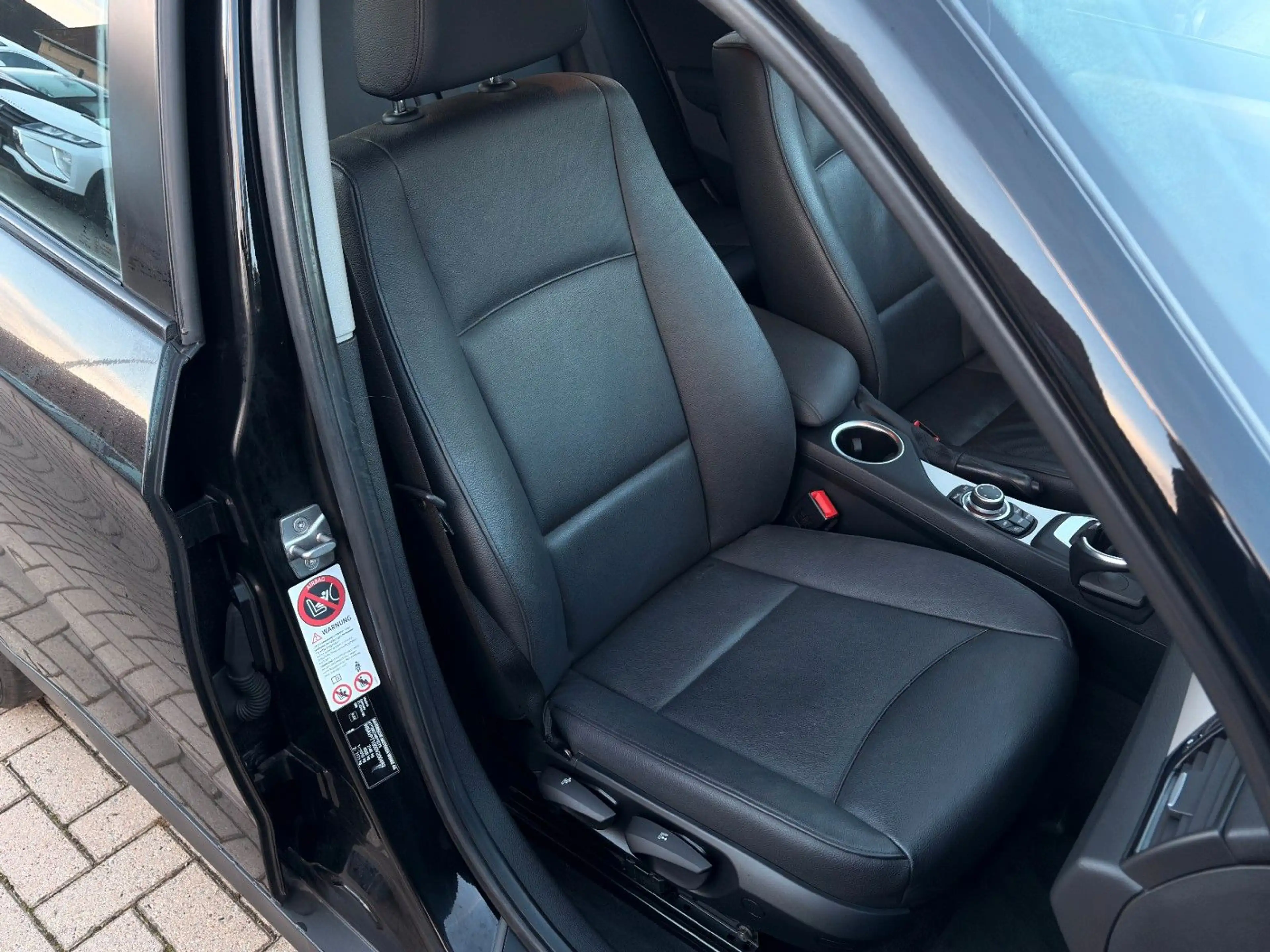 BMW X1 18d xDrive, AHK, Aut., Xenon, Navi, Leder — photo 15