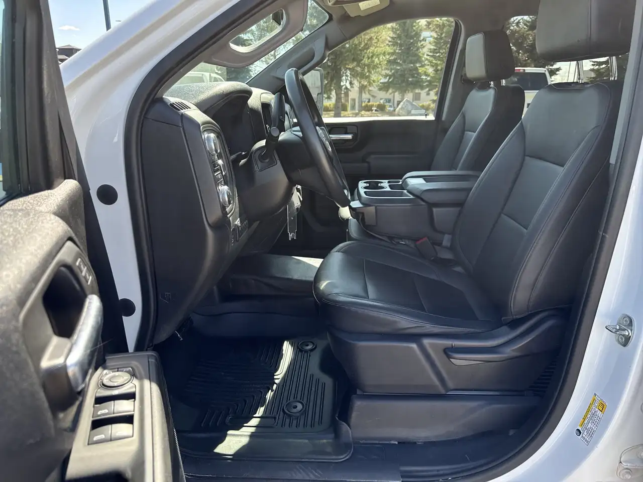 GMC Sierra 2500HD снимка GMC Sierra 2500HD